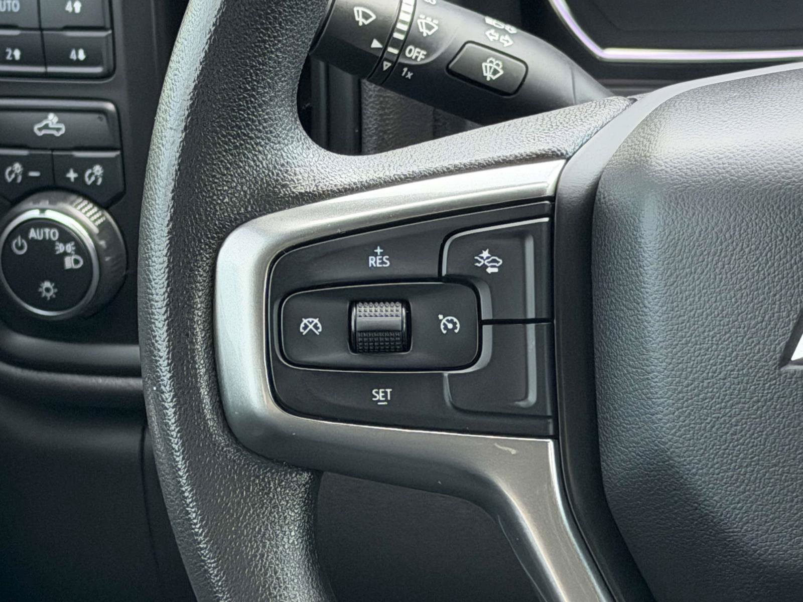 Used 2022 Chevrolet Silverado 1500 Custom Trail Boss w/ Safety Confidence Package AWD/4WD image 17
