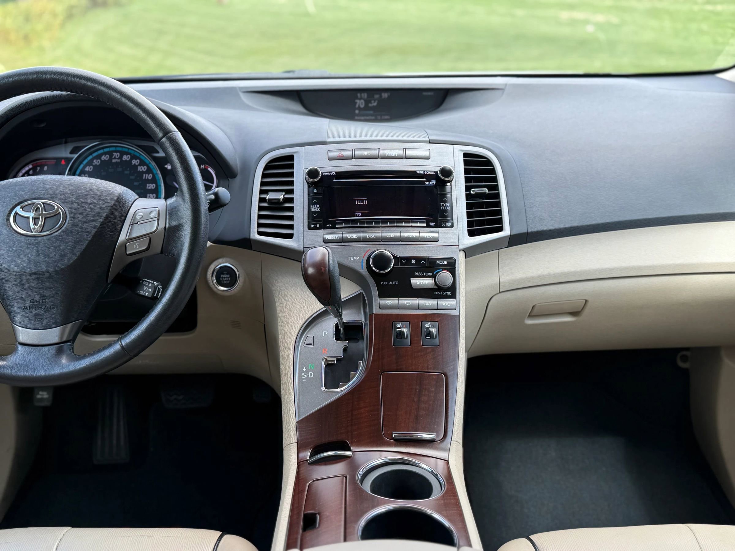 Used 2011 Toyota Venza AWD w/ Comfort Pkg image 15