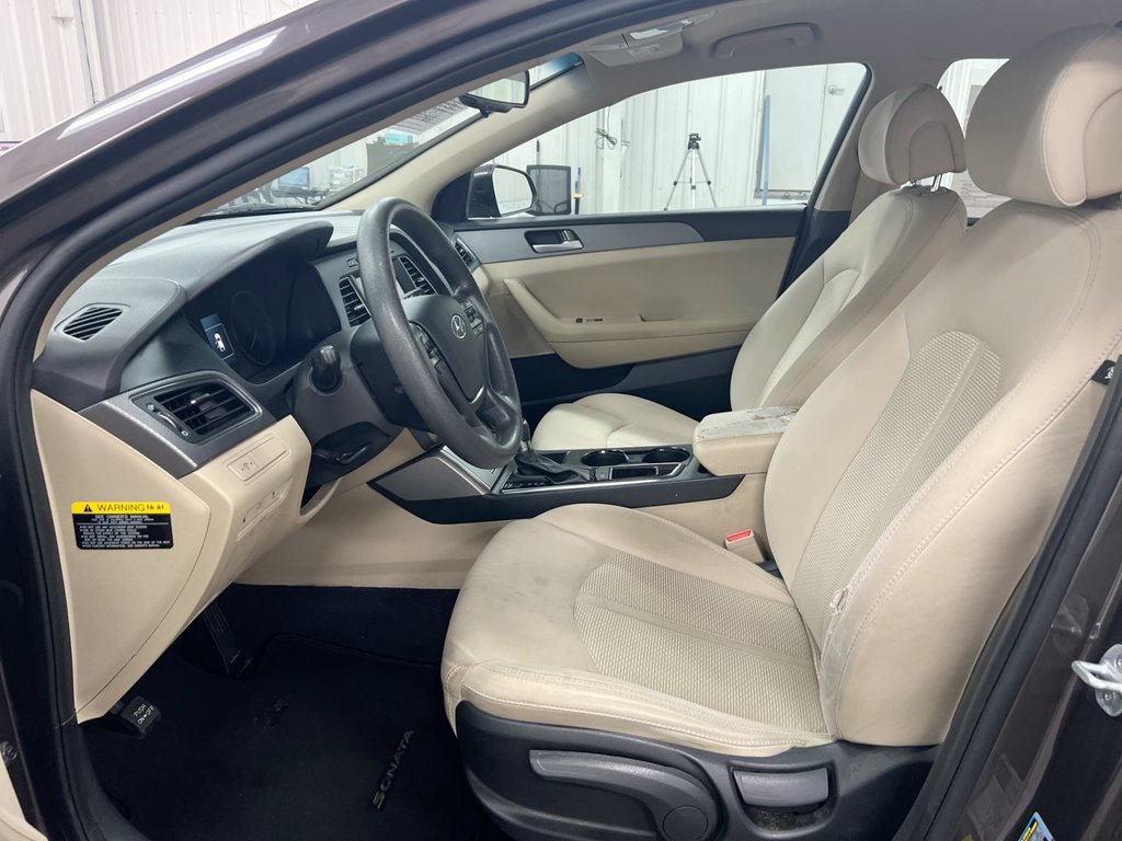 Used 2016 Hyundai Sonata SE FWD image 19