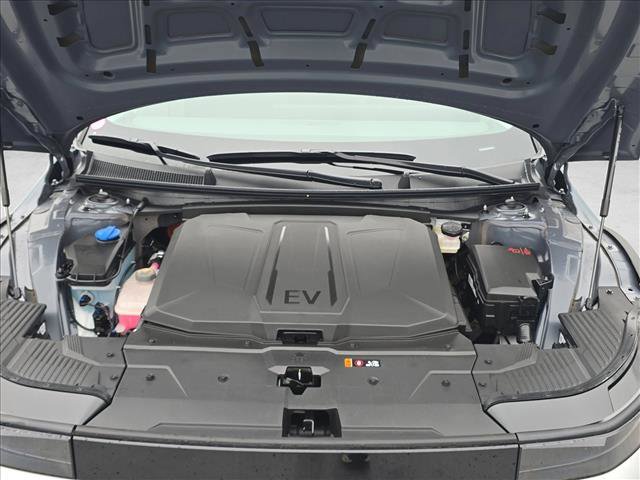 New 2026 Hyundai Ioniq 5 SEL image 18