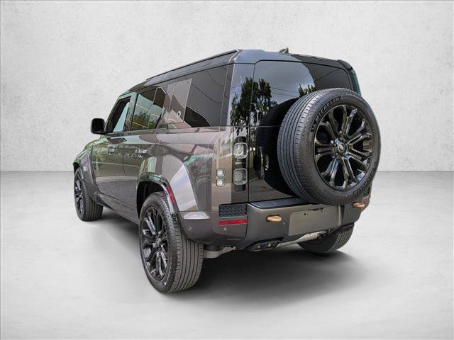Certified 2025 Land Rover Defender 110 image 8
