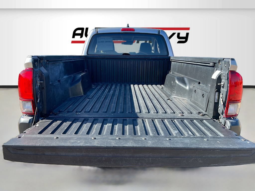 Used 2020 Toyota Tacoma SR RWD image 23
