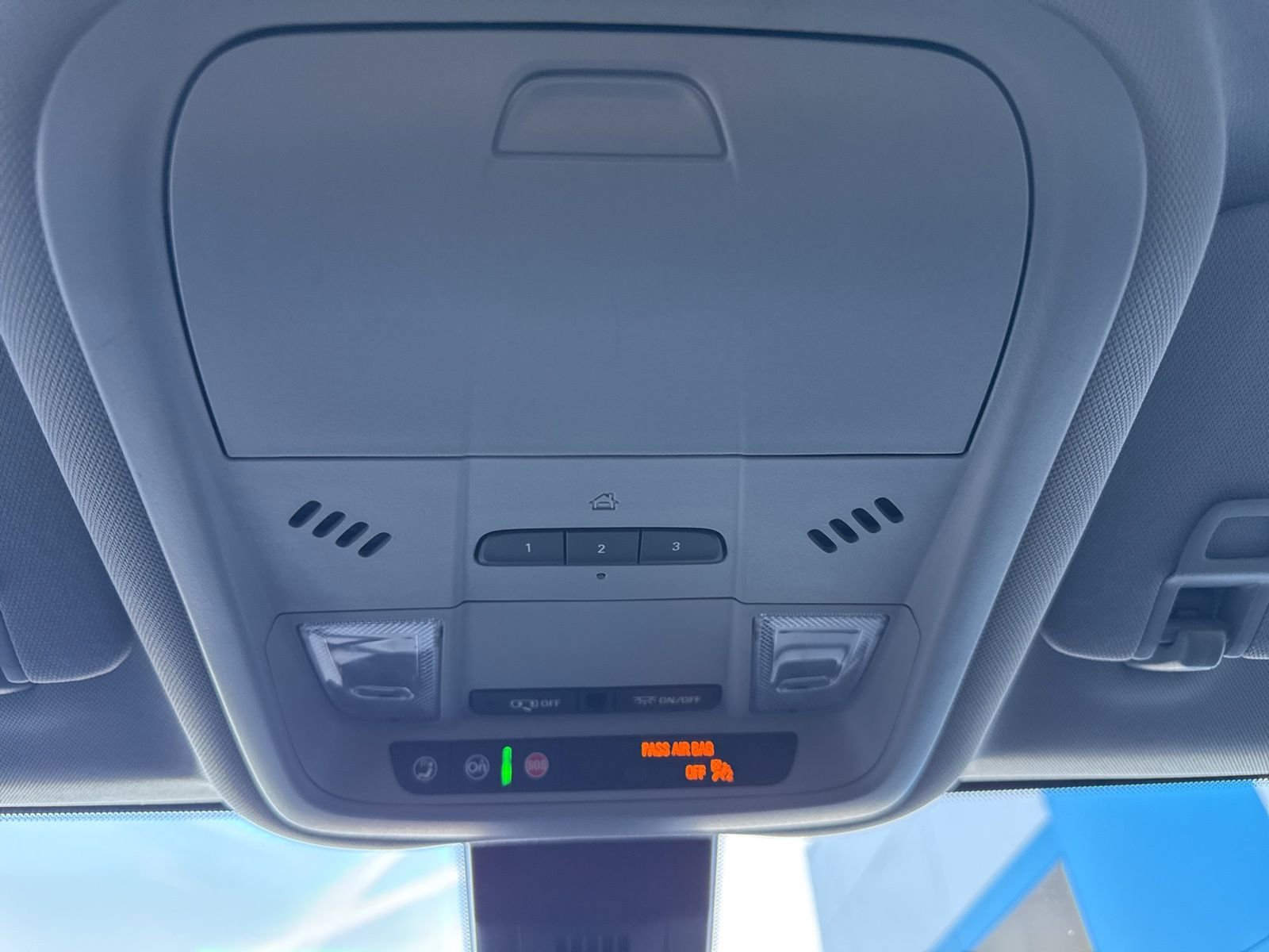 Used 2022 GMC Terrain SLT w/ Infotainment Package II image 29