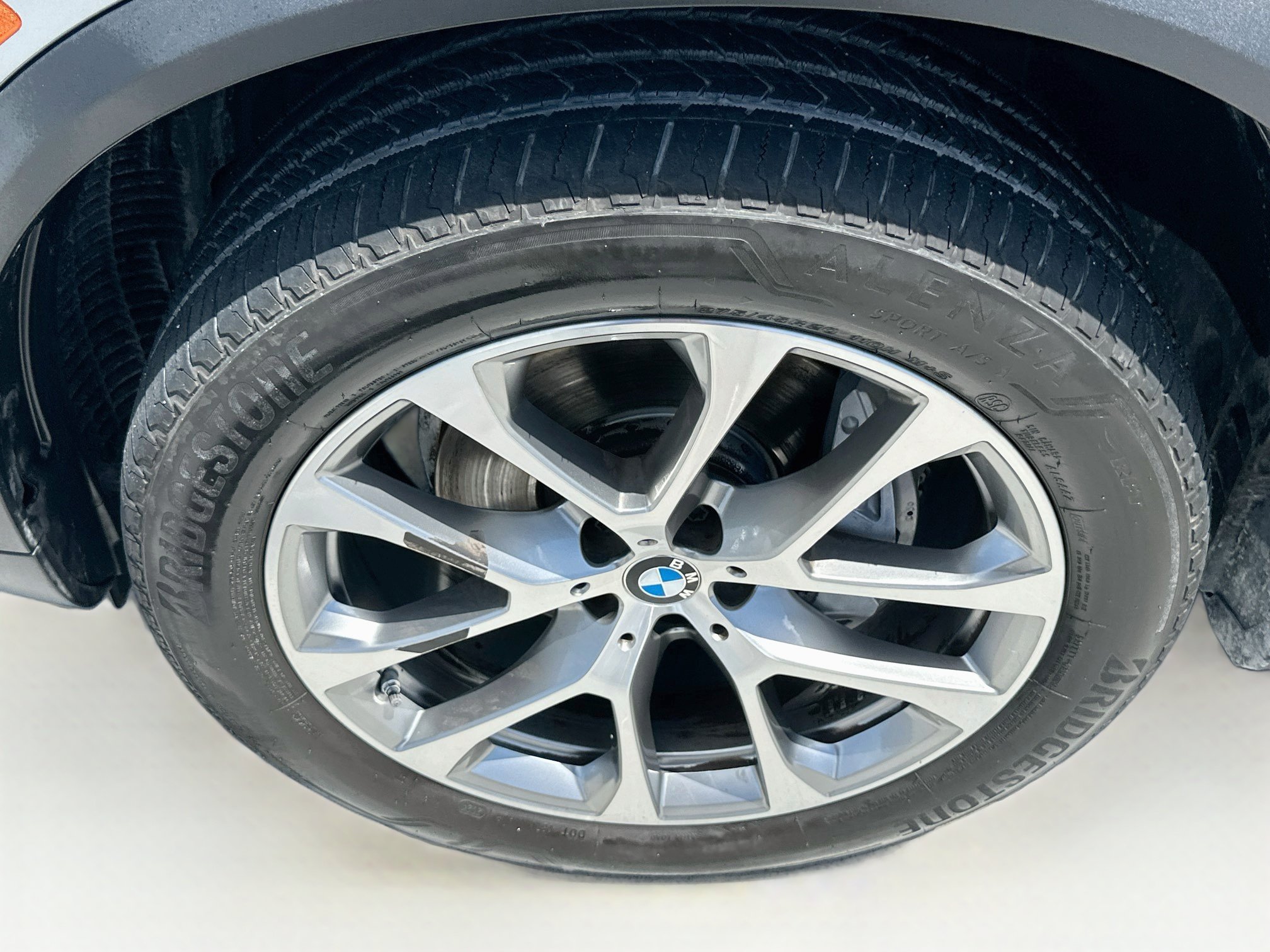 Used 2025 BMW X5 sDrive40i w/ Climate Comfort Package RWD image 35