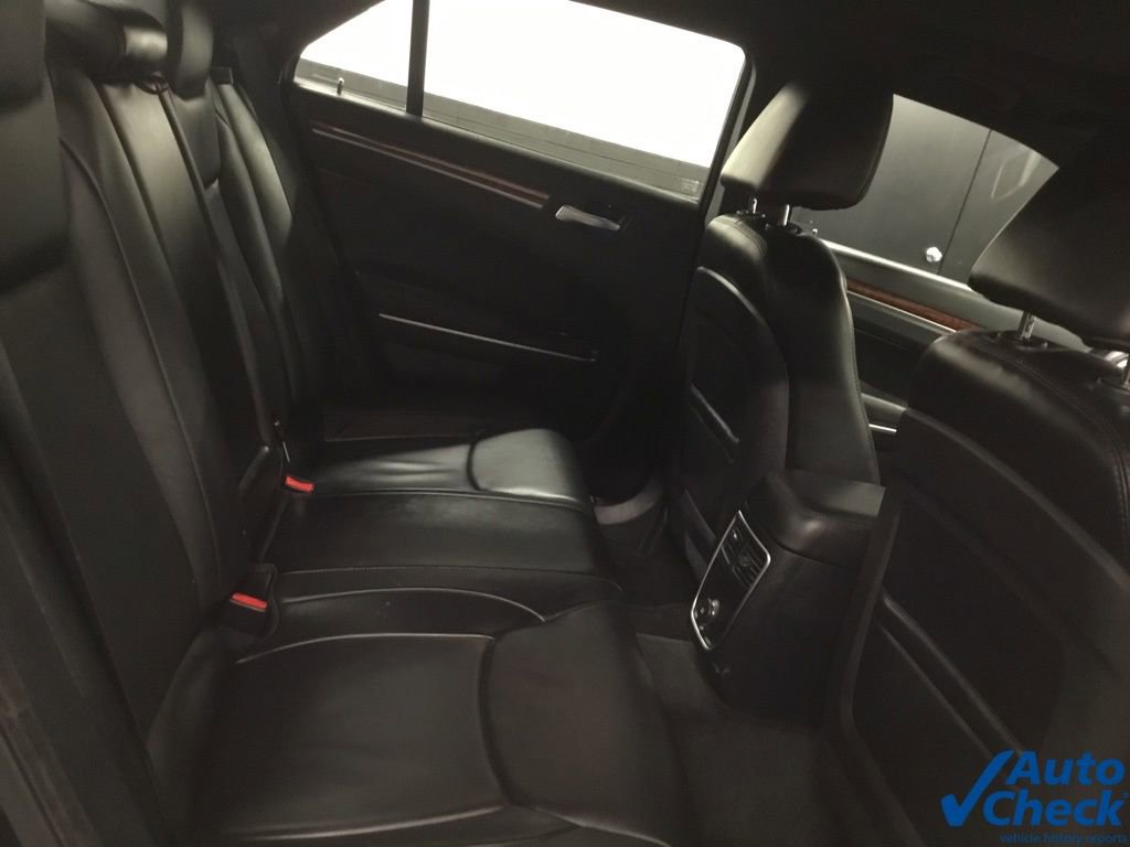Used 2013 Chrysler 300 AWD w/ Driver Convenience Group image 32