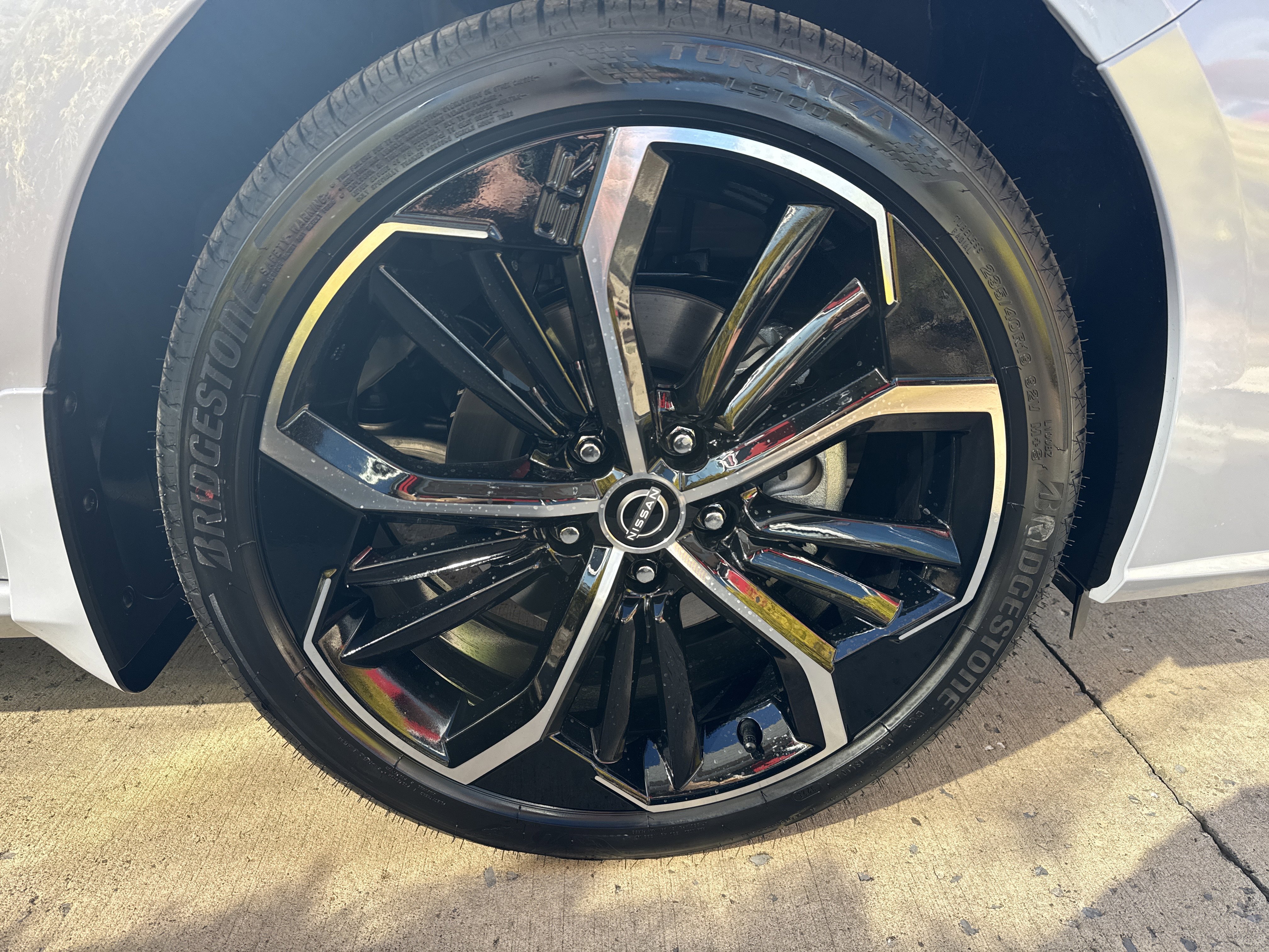 New 2025 Nissan Altima 2.5 SR image 8