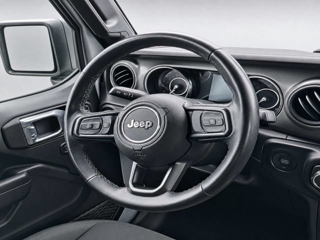 Used 2022 Jeep Wrangler Unlimited Sport AWD/4WD image 24