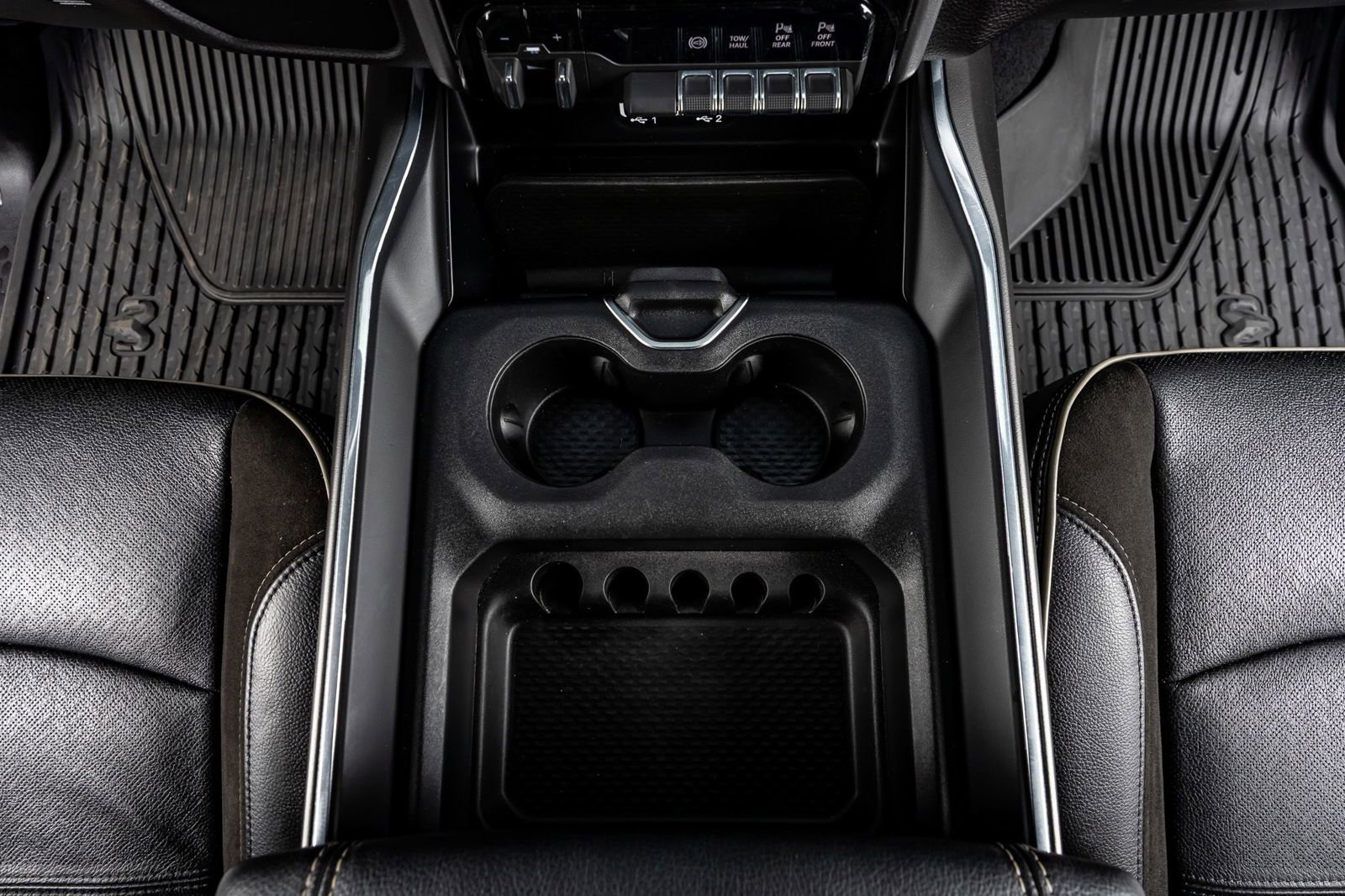 Used 2024 RAM 3500 Laramie w/ Night Edition image 26