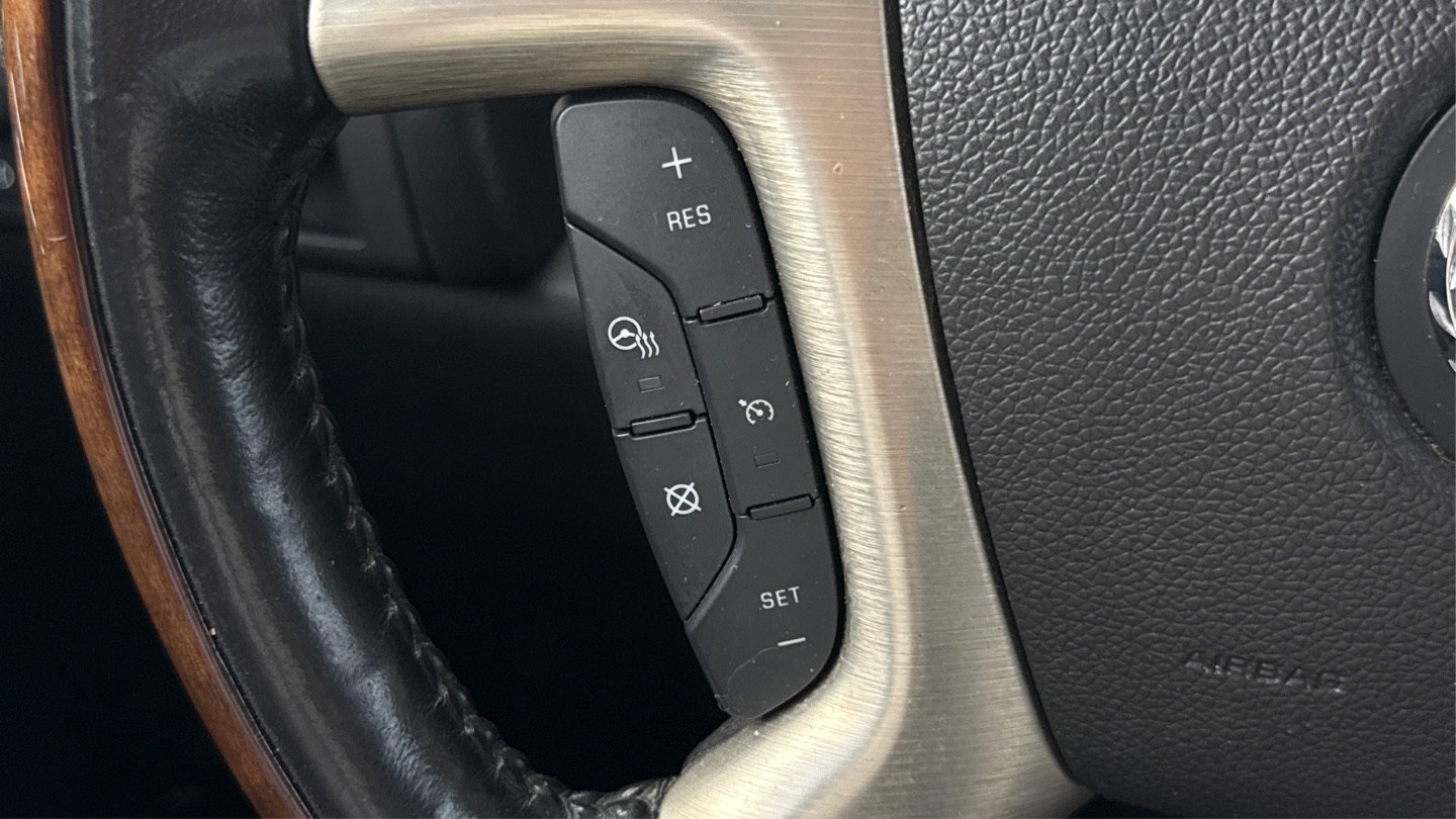 Used 2013 Cadillac Escalade Platinum AWD/4WD image 28