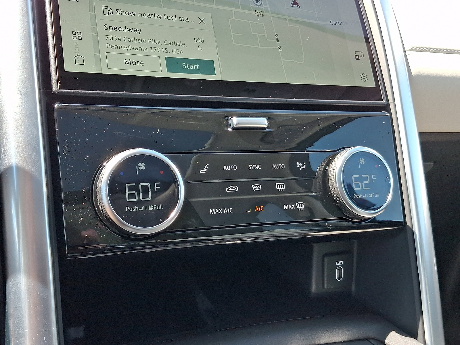 New 2026 Land Rover Discovery S AWD/4WD image 14