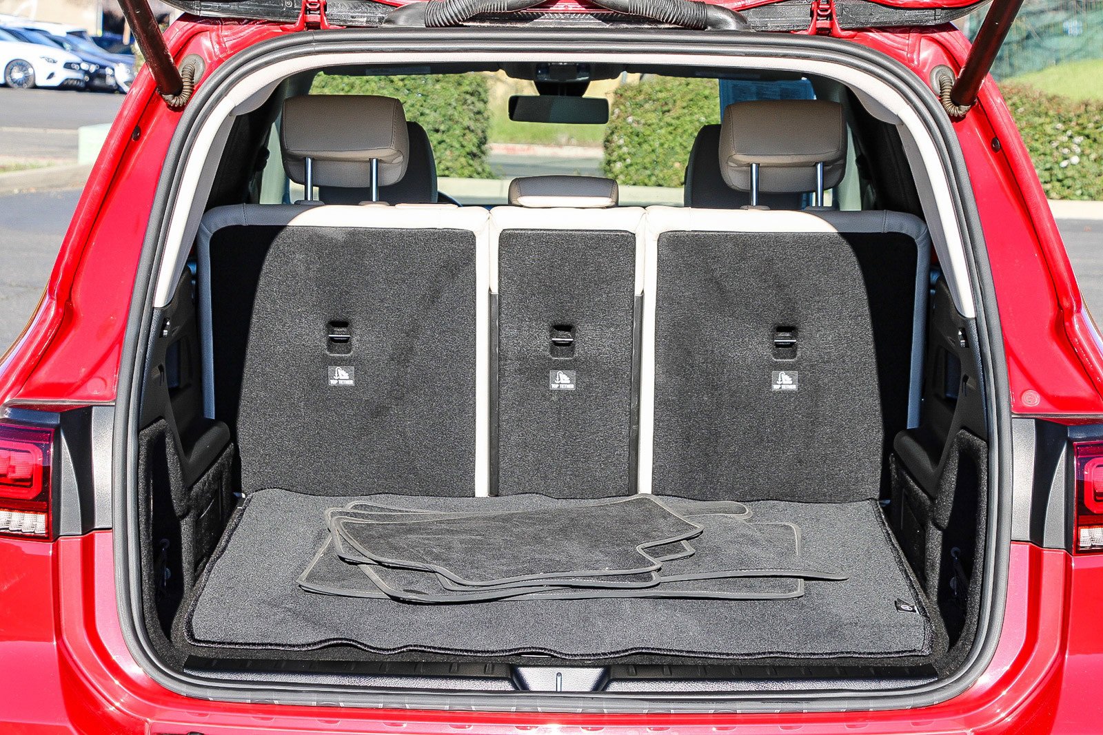 Used 2021 Mercedes-Benz GLB 250 4MATIC image 24