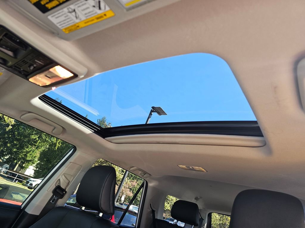 Used 2024 Toyota 4Runner Limited AWD/4WD image 10