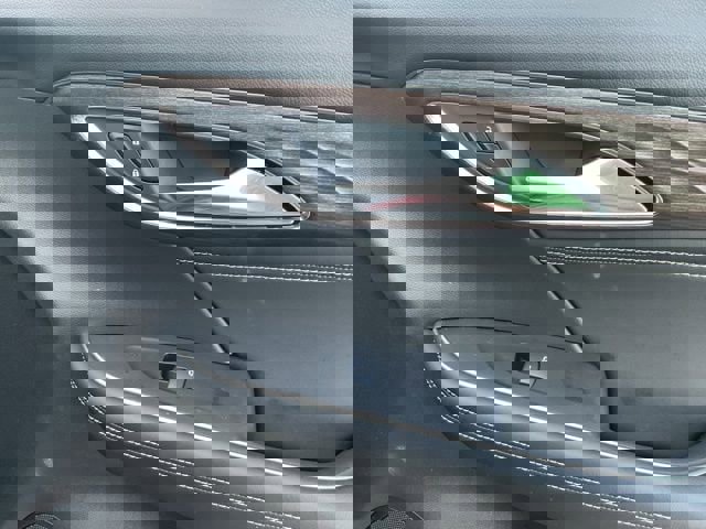 Used 2023 Buick Envision Avenir image 21