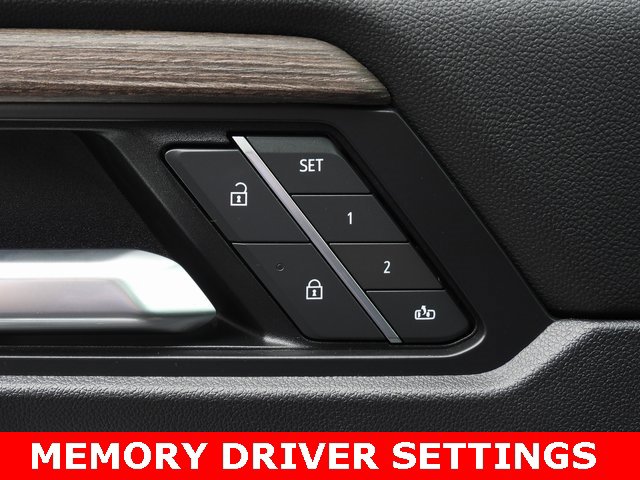 Used 2025 GMC Acadia Denali w/ Super Cruise Package image 24