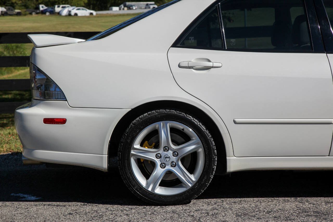 Used 2001 Lexus IS 300 w/ Leather Trim Pkg RWD image 22