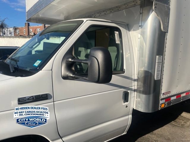 New 2024 Ford E-450 and Econoline 450 Super Duty w/ Driver's Safety Package RWD image 4