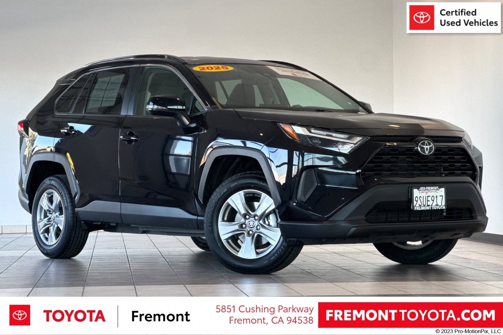 Certified 2025 Toyota RAV4 XLE FWD image 1