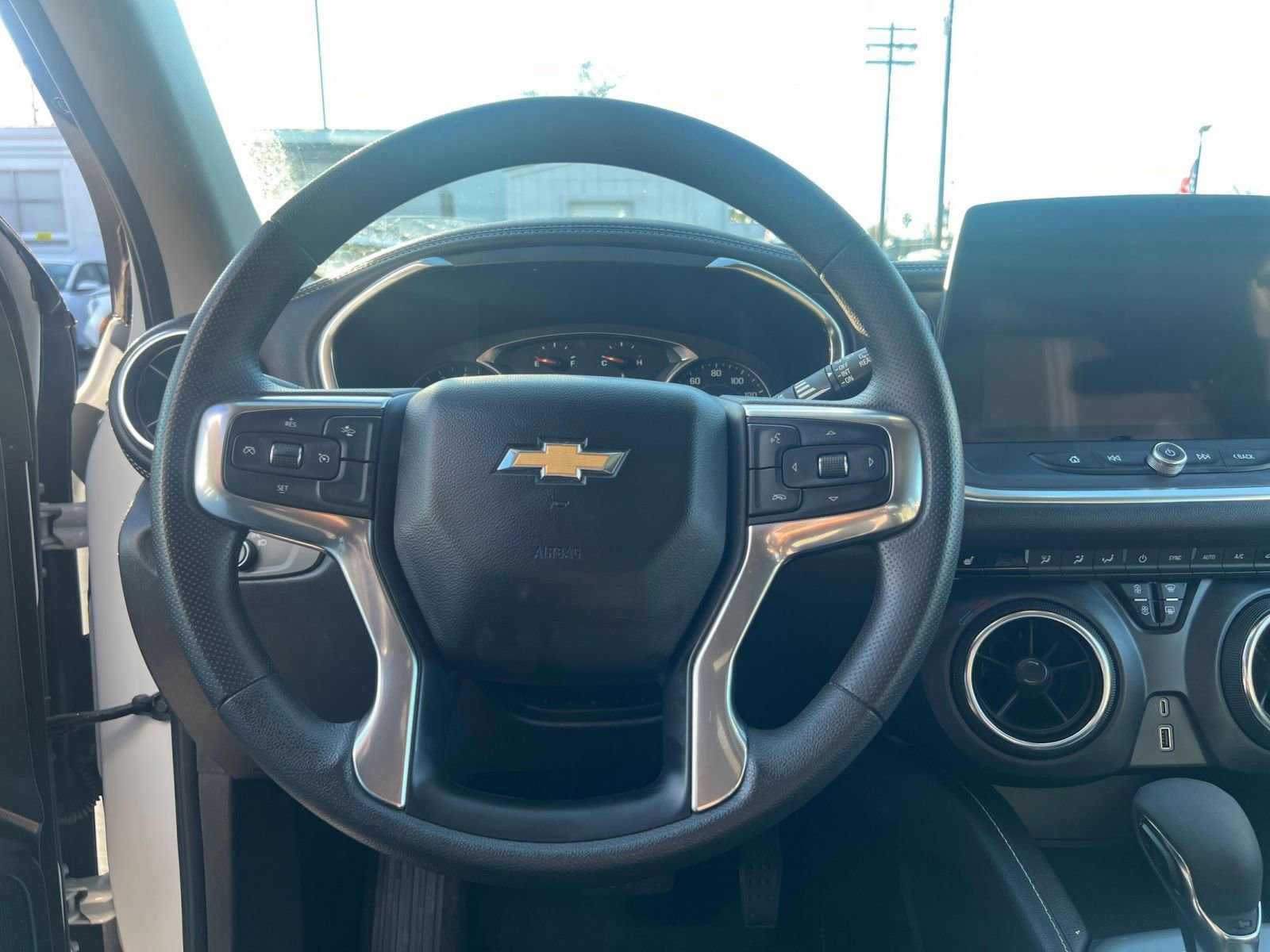Used 2025 Chevrolet Blazer LT image 35