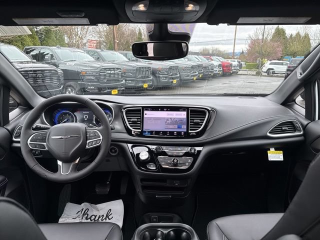 New 2026 Chrysler Pacifica Select FWD image 12