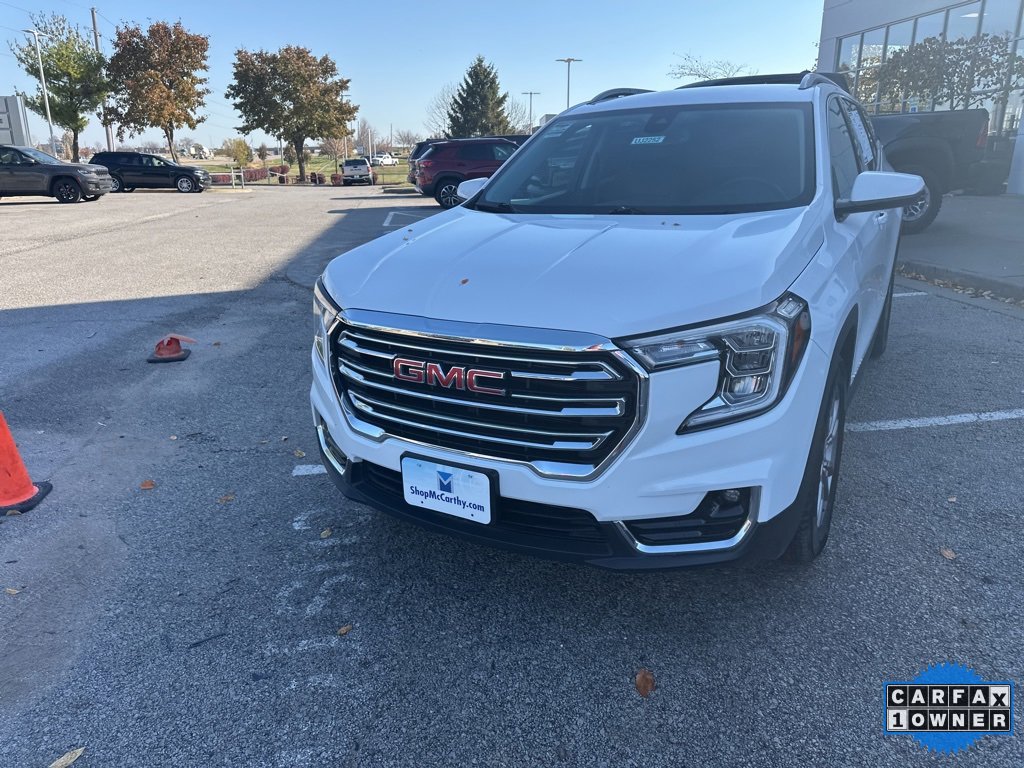 Used 2024 GMC Terrain SLT image 11