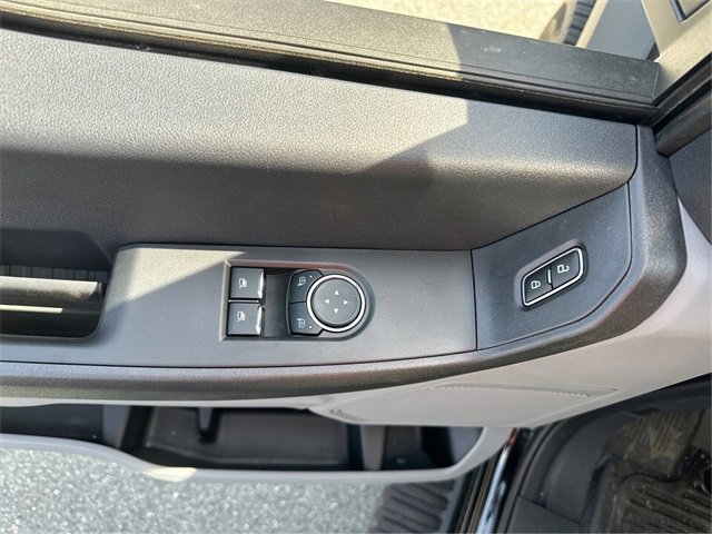 New 2025 Ford F550 4x4 Regular Cab Super Duty image 27