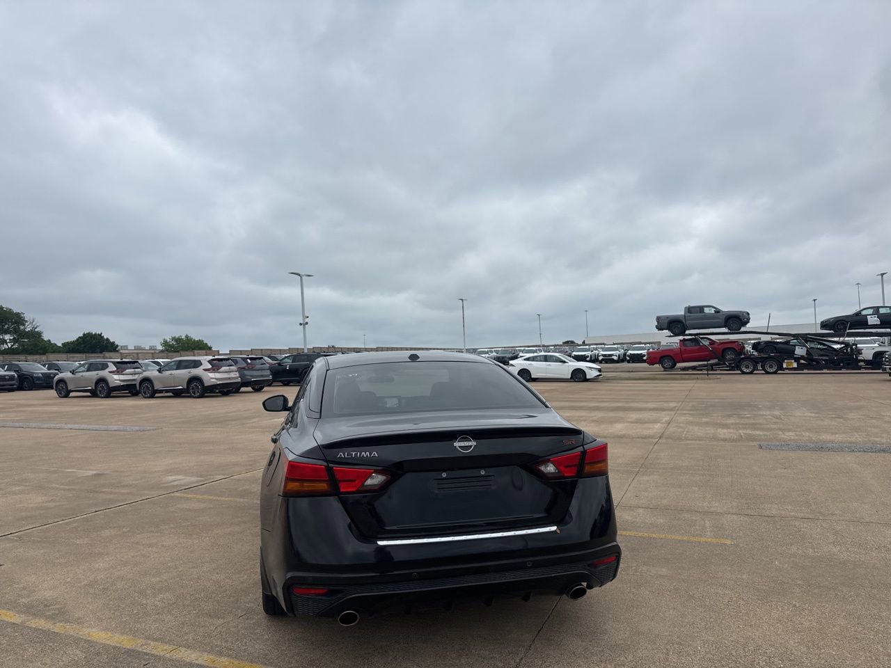 Certified 2023 Nissan Altima 2.5 SR w/ SR Premium Package FWD image 17
