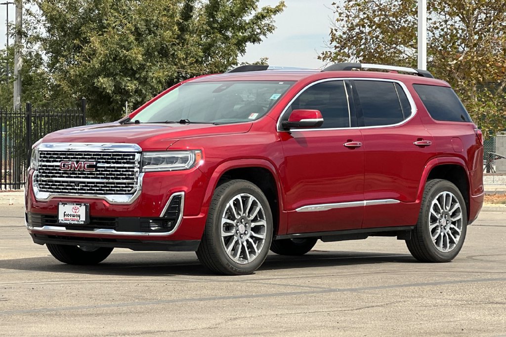 Used 2021 GMC Acadia Denali w/ Denali Technology Package FWD image 10