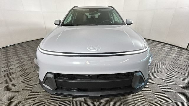 Certified 2025 Hyundai Kona SEL FWD image 7