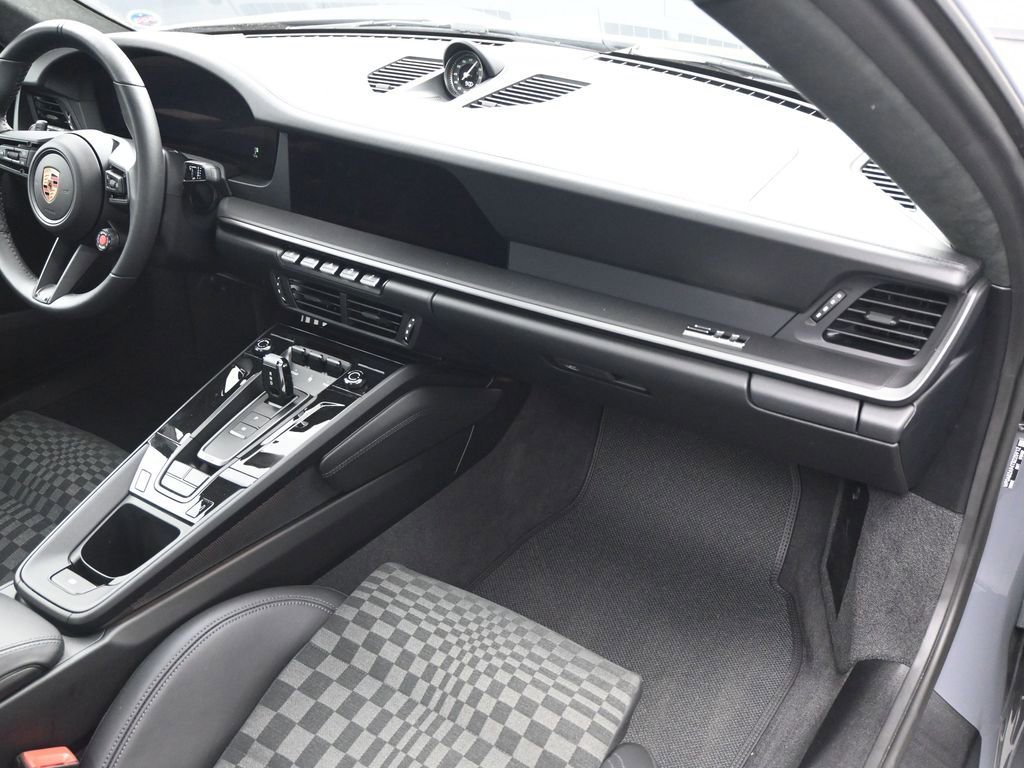 Certified 2026 Porsche 911 GTS image 12