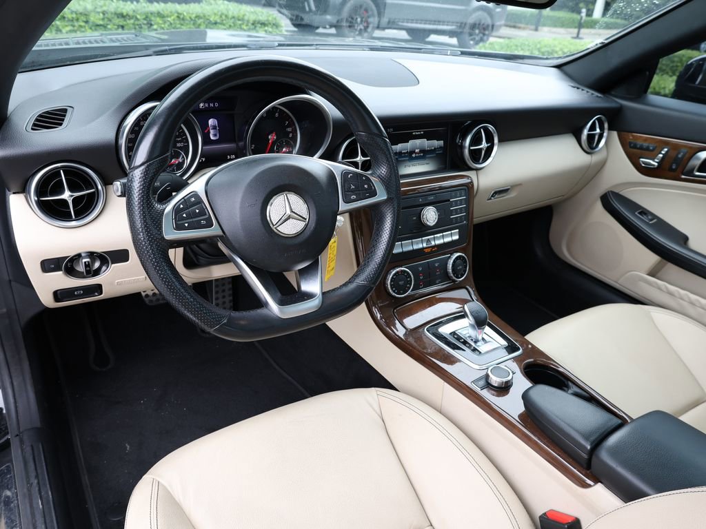 Used 2018 Mercedes-Benz SLC 300 image 15