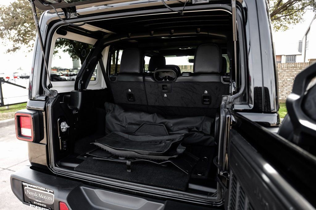 Used 2023 Jeep Wrangler Sahara w/ Cold Weather Group image 63