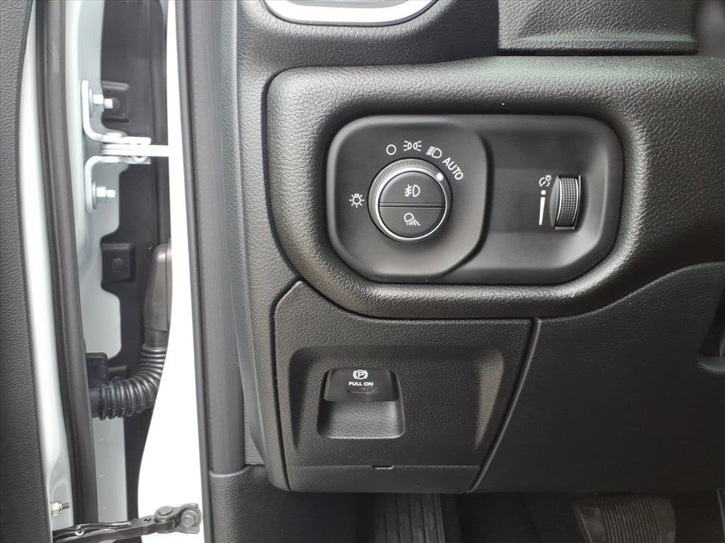 New 2026 RAM 1500 Express image 17