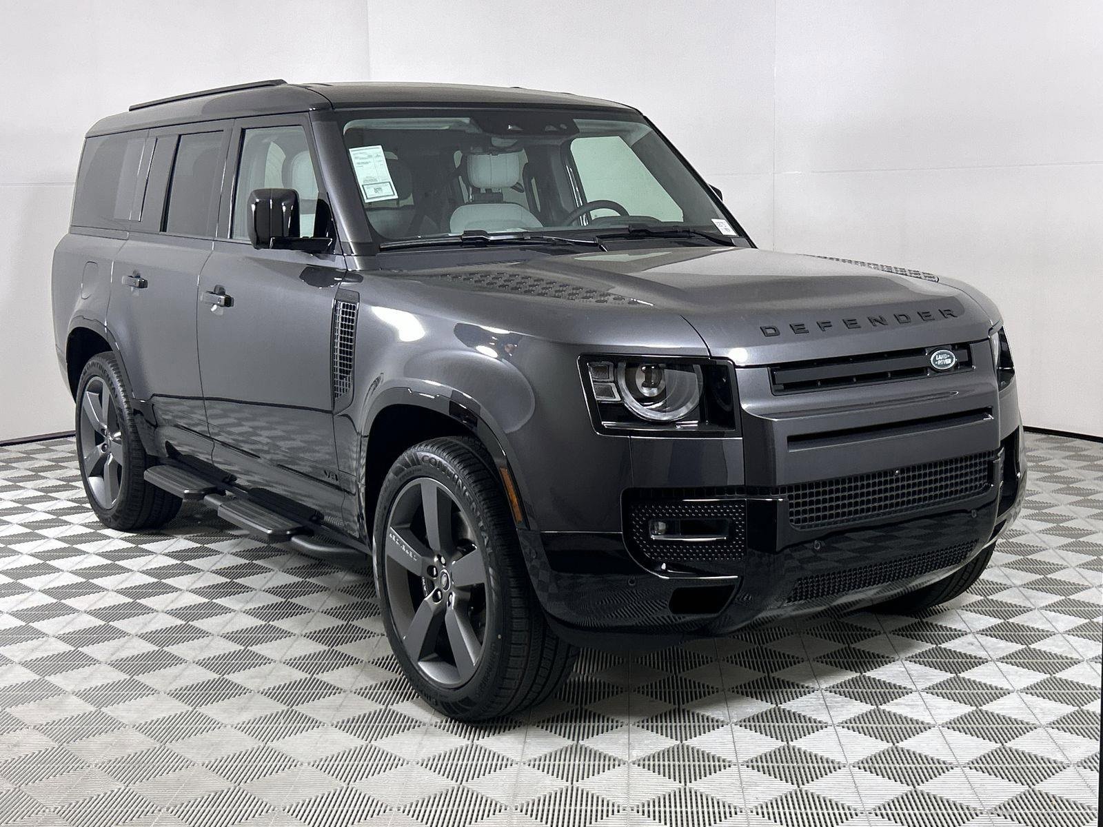 New 2025 Land Rover Defender 130 V8 image 7