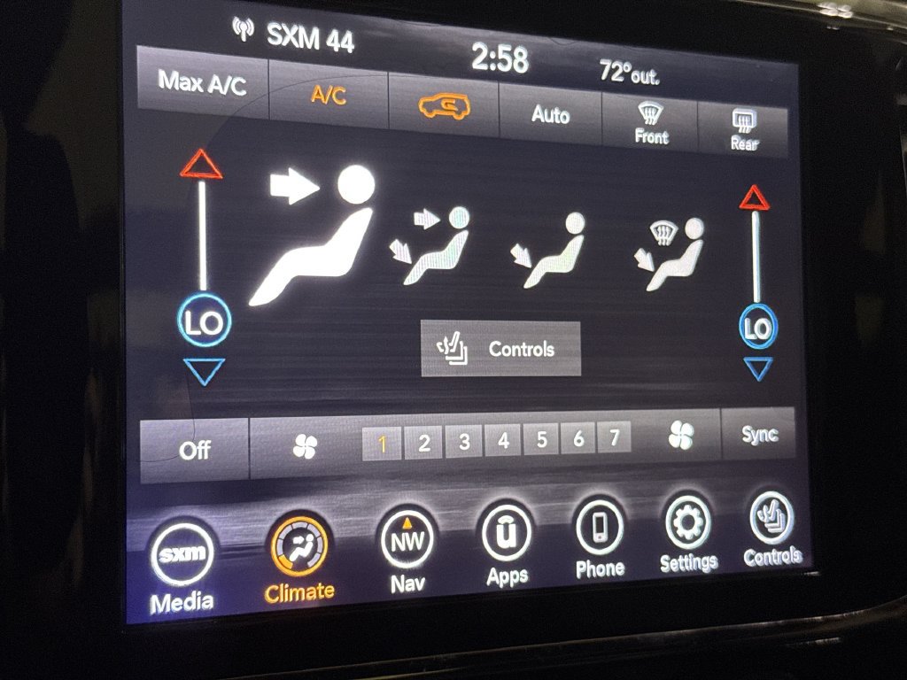 Used 2019 Jeep Grand Cherokee High Altitude AWD/4WD image 17