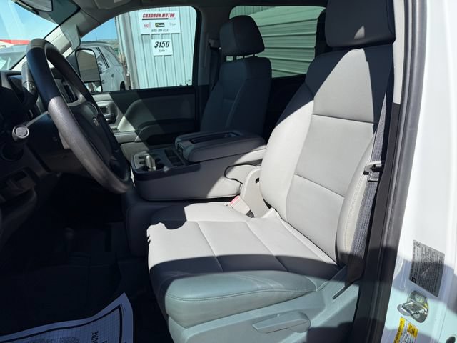Used 2017 Chevrolet Silverado 3500 W/T AWD/4WD image 17