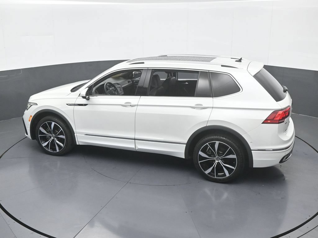 Used 2023 Volkswagen Tiguan SEL R-Line AWD/4WD image 57