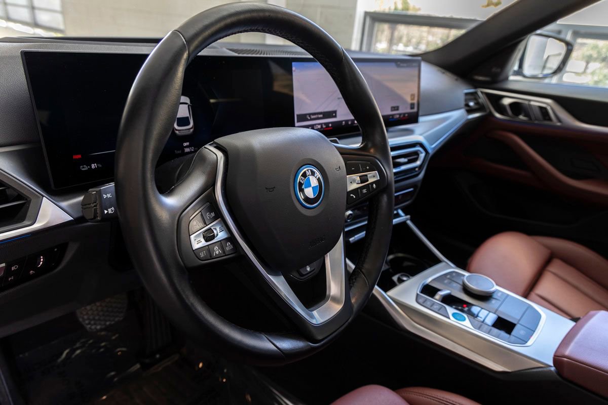 Used 2024 BMW i4 eDrive35 w/ Premium Package RWD image 17