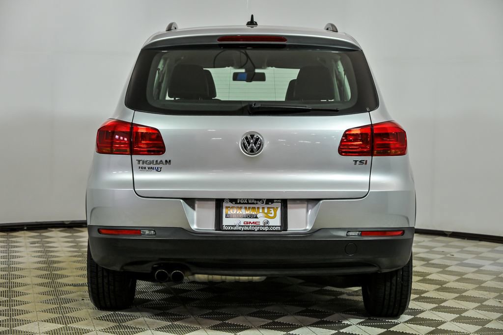 Used 2017 Volkswagen Tiguan S image 6
