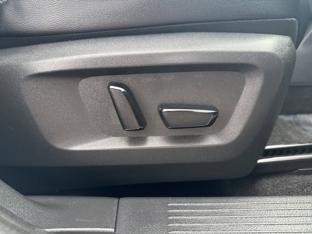 Used 2022 Nissan Rogue SL w/ SL Premium Package image 14