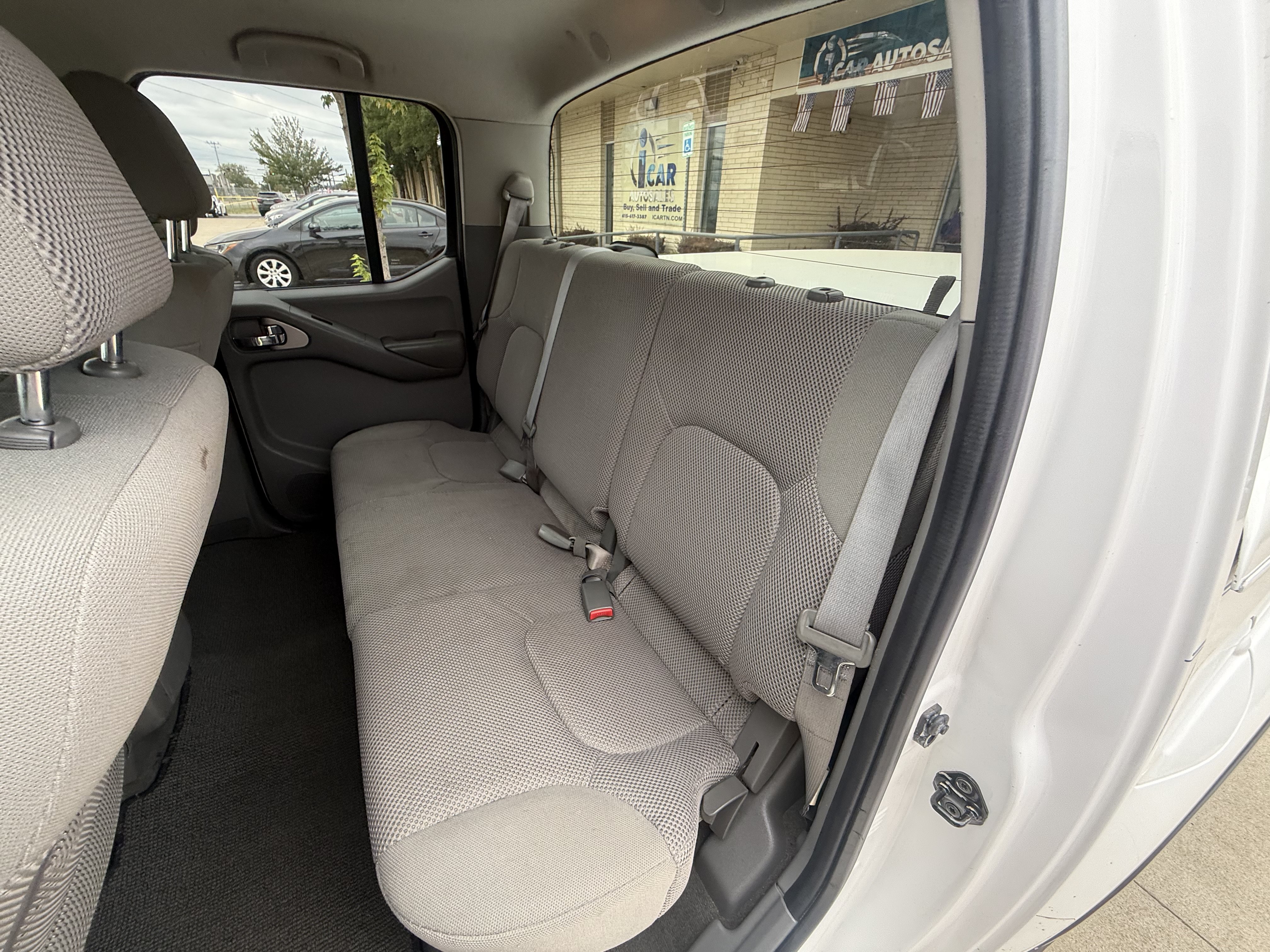 Used 2008 Nissan Frontier SE w/ SE Value Truck Pkg AWD/4WD image 10