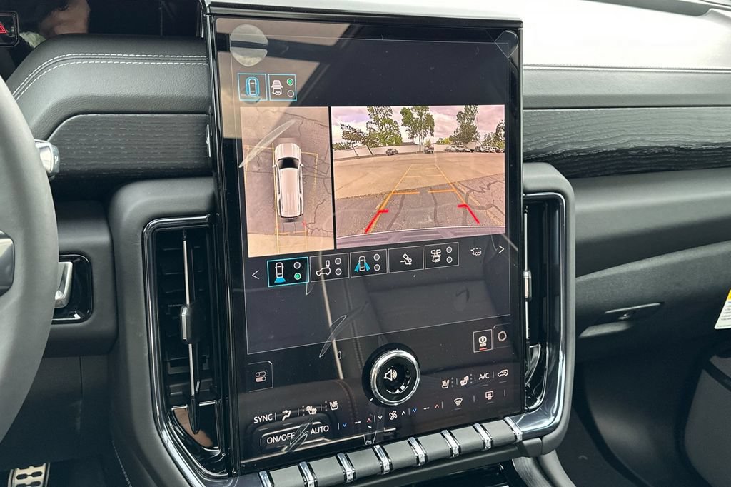 New 2026 GMC Yukon XL AT4 Ultimate AWD/4WD image 22