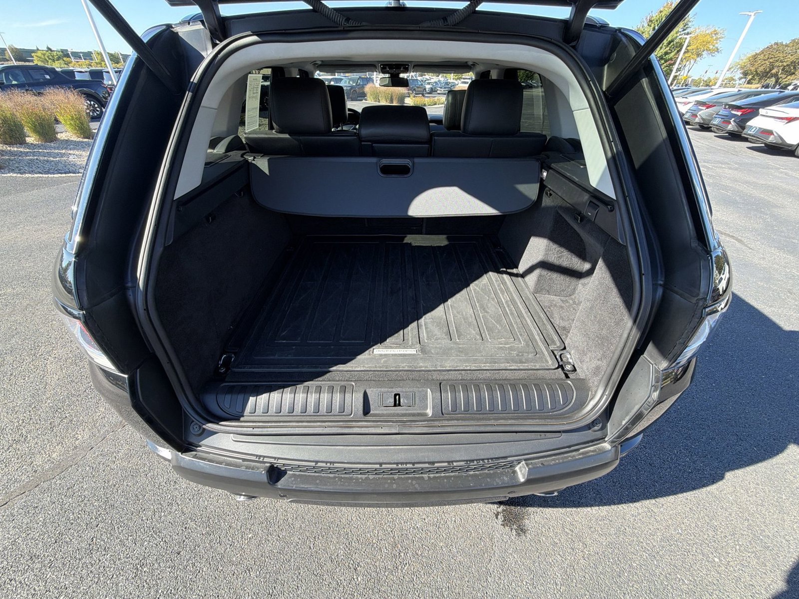Used 2016 Land Rover Range Rover Sport Supercharged AWD/4WD image 25