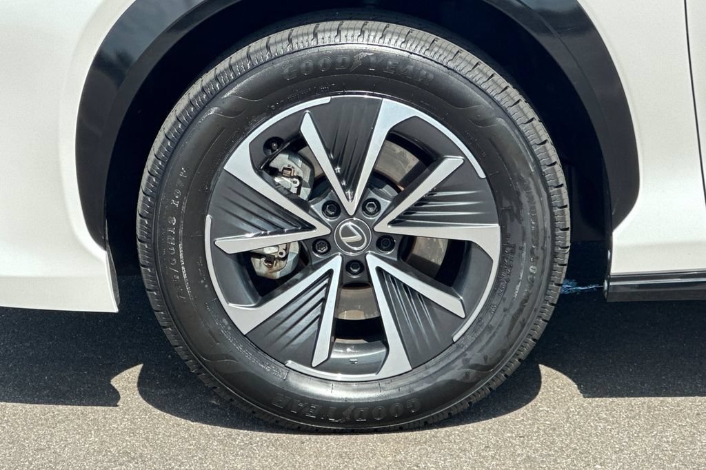 Certified 2024 Lexus RZ 300e Premium w/ Accessory Package (Z1) FWD image 25