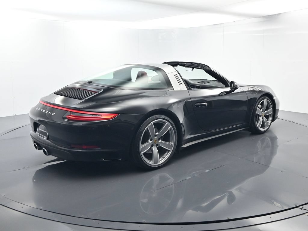 Certified 2019 Porsche 911 Targa 4 AWD/4WD image 15