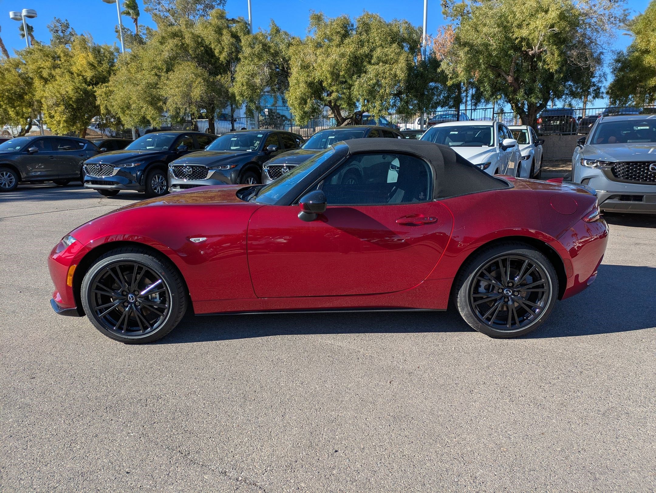 New 2025 MAZDA MX-5 Miata Club image 2