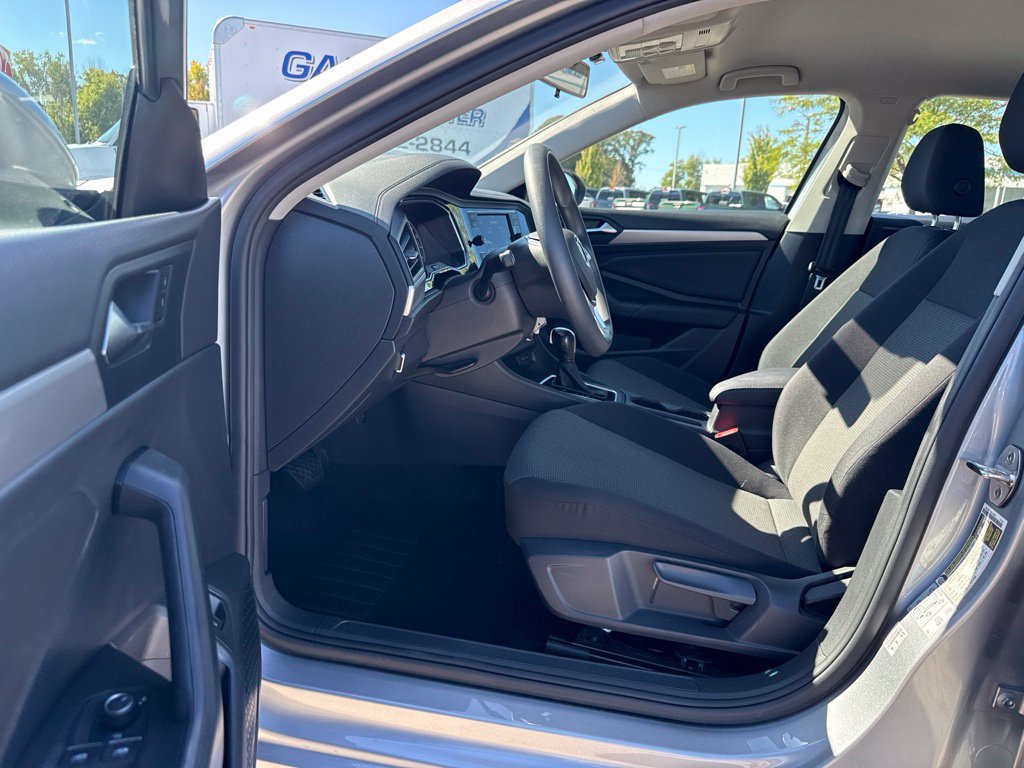 Used 2021 Volkswagen Jetta S FWD image 5