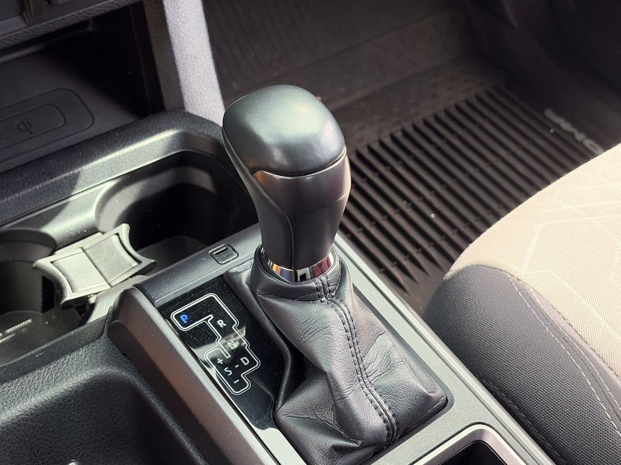 Used 2021 Toyota Tacoma TRD Sport AWD/4WD image 8