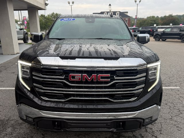 Used 2025 GMC Sierra 1500 SLT AWD/4WD image 2