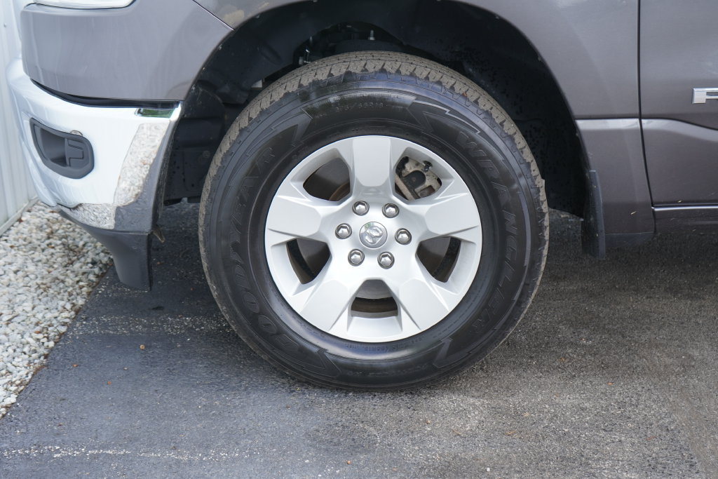 Used 2023 RAM 1500 Big Horn AWD/4WD image 6