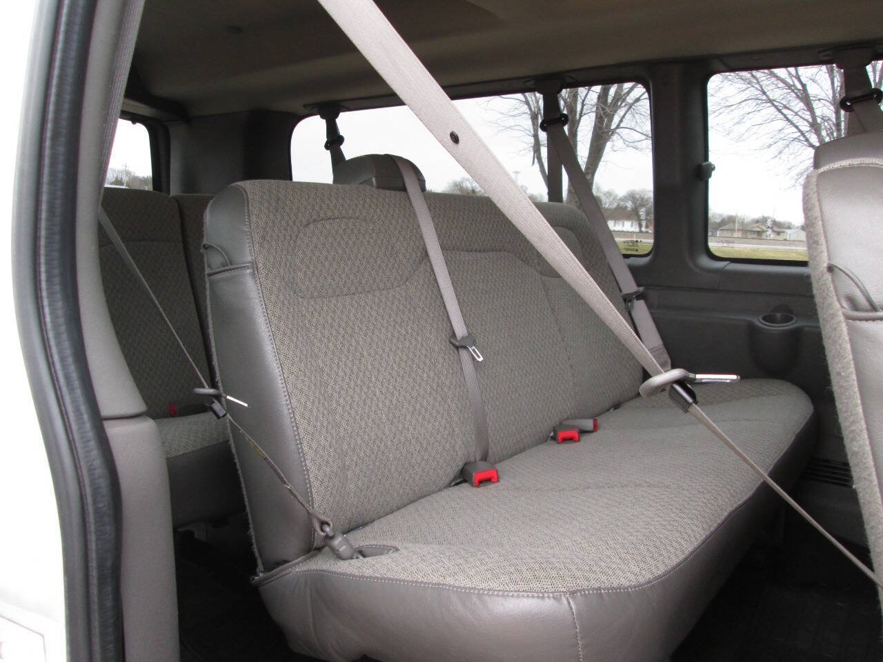 Used 2018 Chevrolet Express 3500 LT w/ LT Preferred Equipment Group RWD image 23